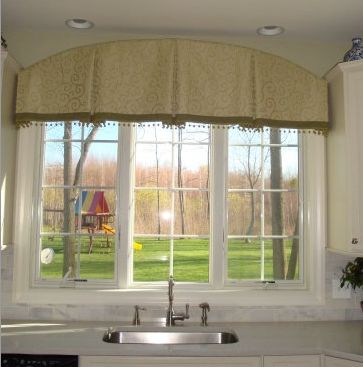 Arched top box pleat valance