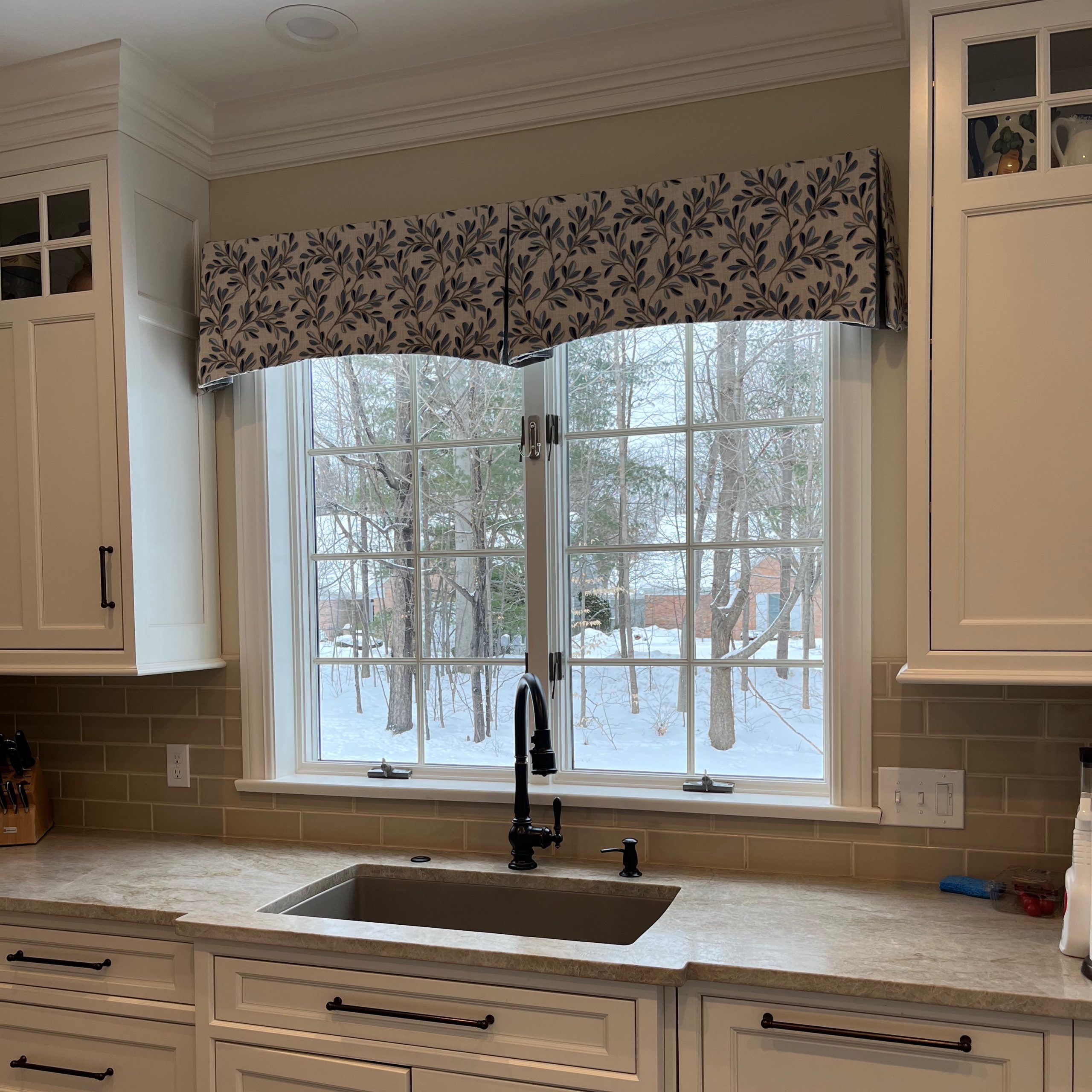 Kitchen Sink Windows - Parkway Window Works